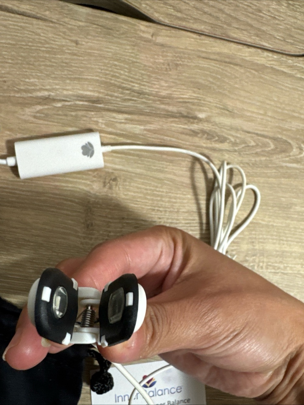 HeartMath Inner Balance Lightning Wired Ear Sensor for iOS Lightning Works - Picture 4 of 11